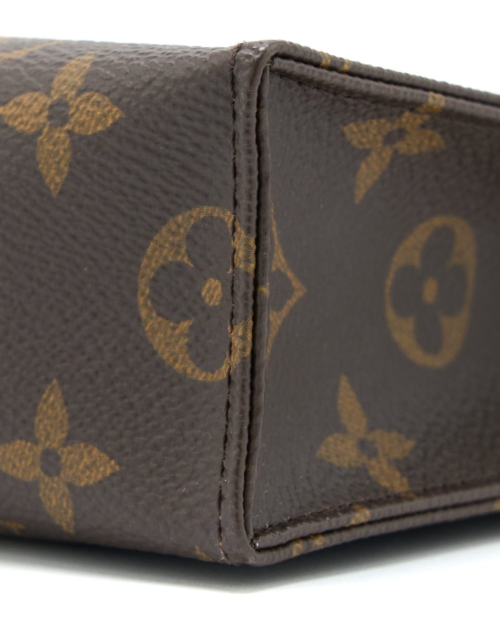 AAA Replica Louis Vuitton LV TOILETRY POCHETTE 26 MONOGRAM CANVAS GHW