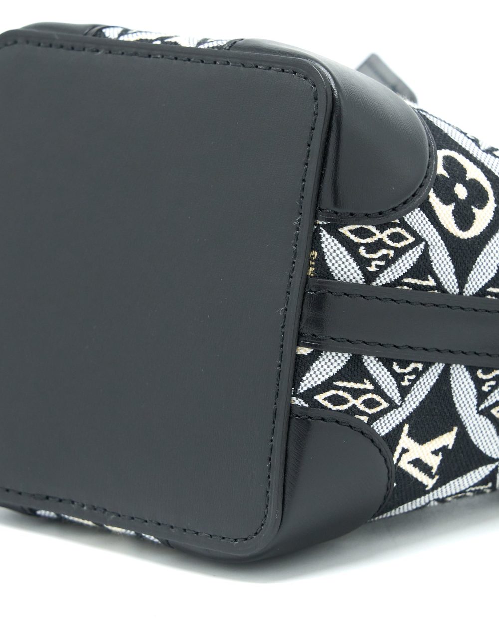 AAA Replica Louis Vuitton LV SINCE 1854 NOE PURSE CANVAS/LEATHER BLACK/MULTICOLOUR GHW