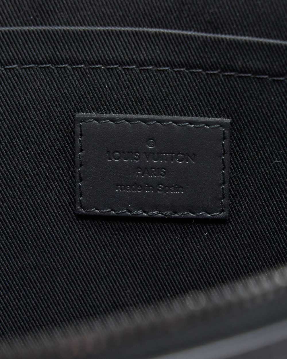 AAA Replica Louis Vuitton LV DISCOVERY POCHETTE MONOGRAM SHADOW BLACK WITH BLACK HARDWARE