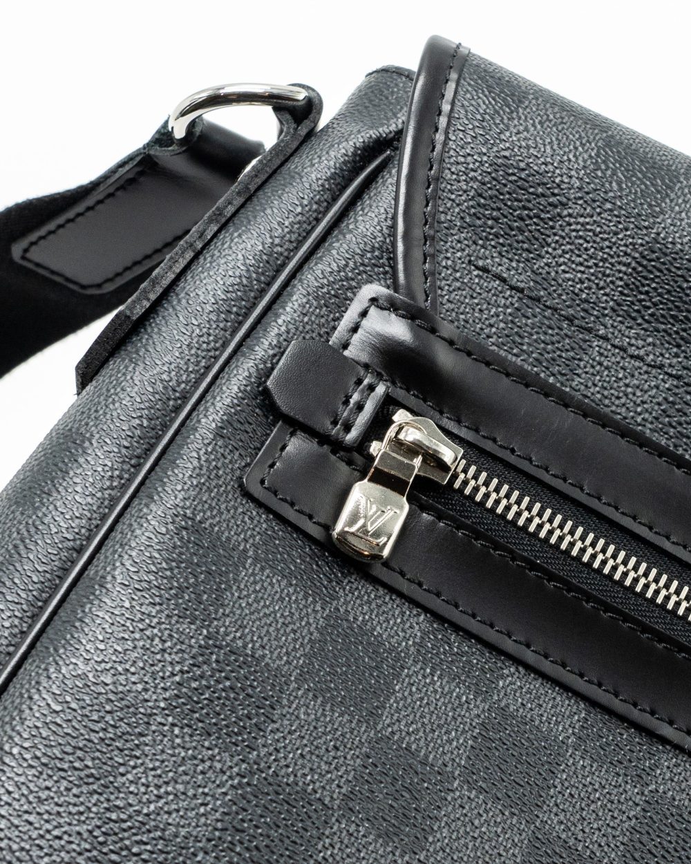 AAA Replica Louis Vuitton LV LARGE MESSANGER BAG DAMIER GRAPHITE CANVAS SHW