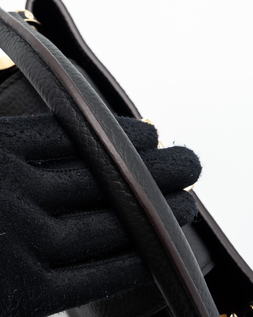 AAA Replica Louis Vuitton LV CAPUCINES BB TAURILLON BLACK GHW(NEW VERSION)