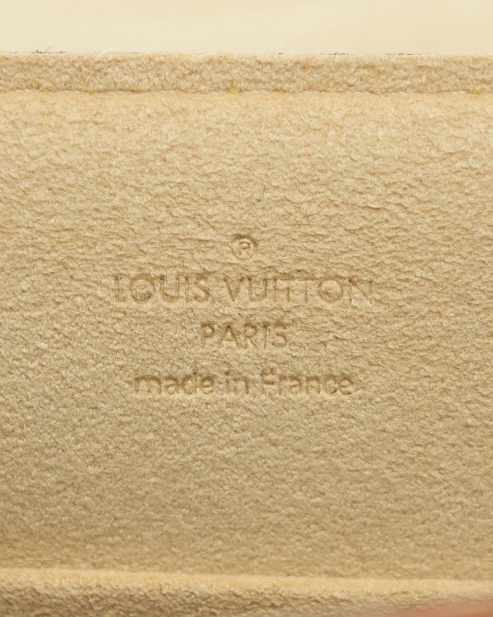 AAA Replica Louis Vuitton LV BEVERLY MM SHOULDER BAG MONOGRAM CANVAS AND LEATHER GHW