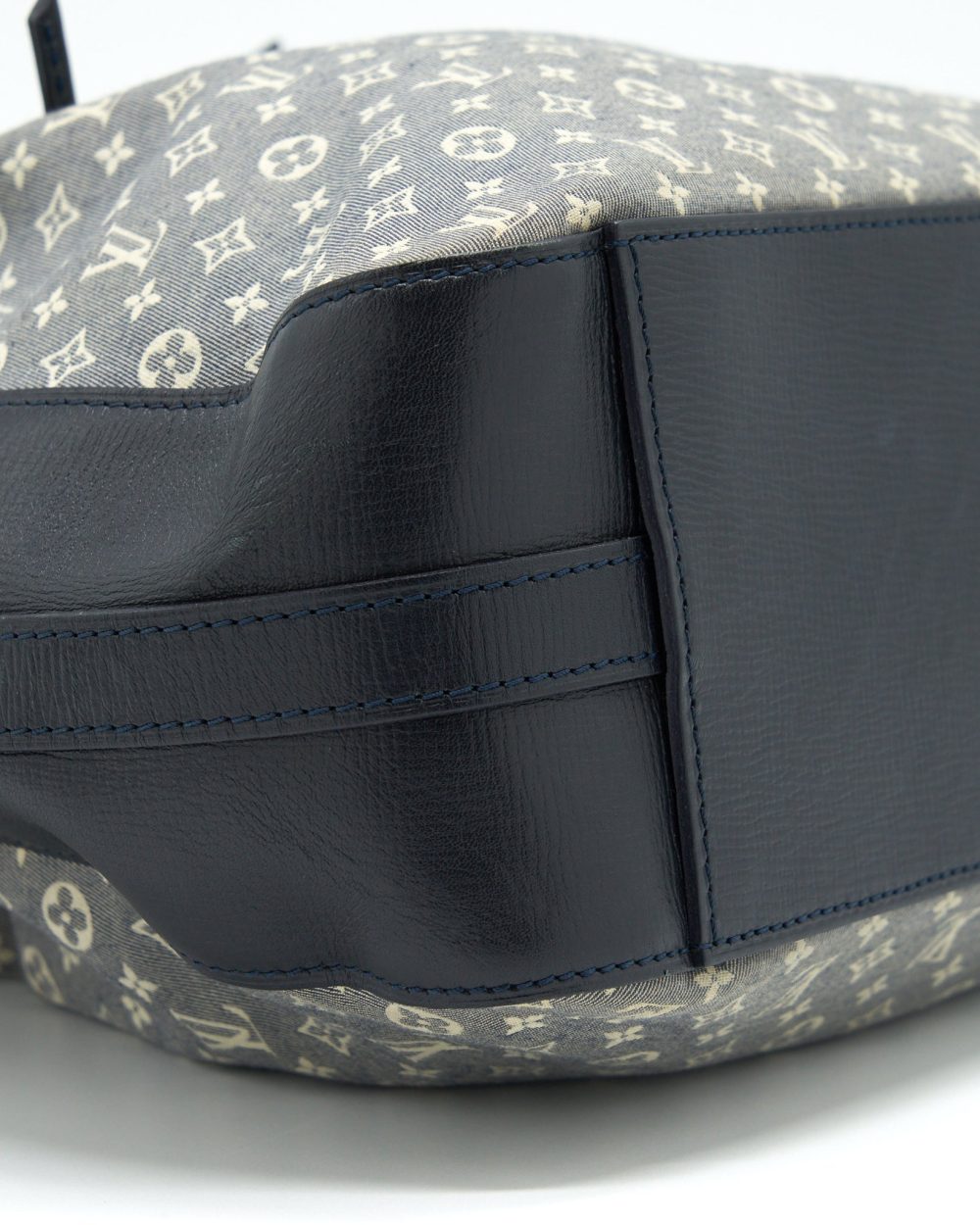 AAA Replica Louis Vuitton LV IDYLLE NOE BAG ENCRE MONOGRAM PRINT CANVAS AND LEATHER GHW