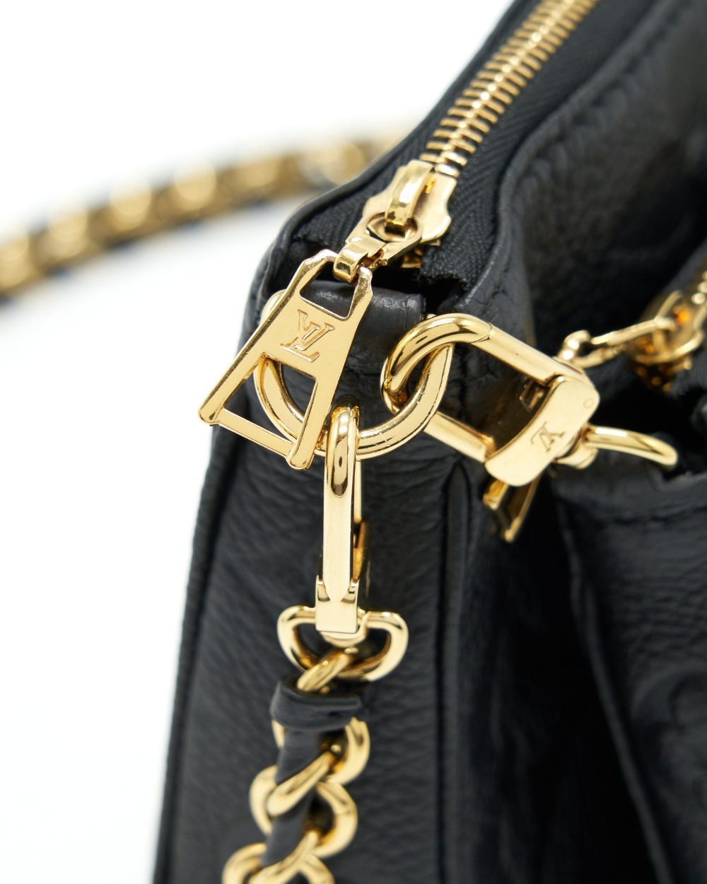 AAA Replica Louis Vuitton LV MULTI POCHETTE MONOGRAM EMPREINTE BLACK GHW