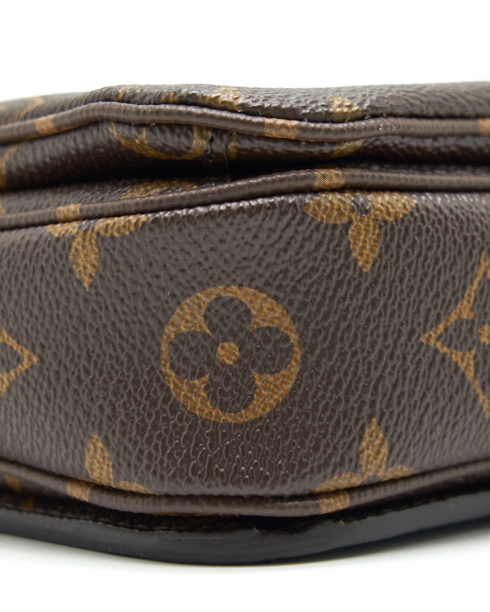AAA Replica Louis Vuitton LV POCHETTE METIS MONOGRAM