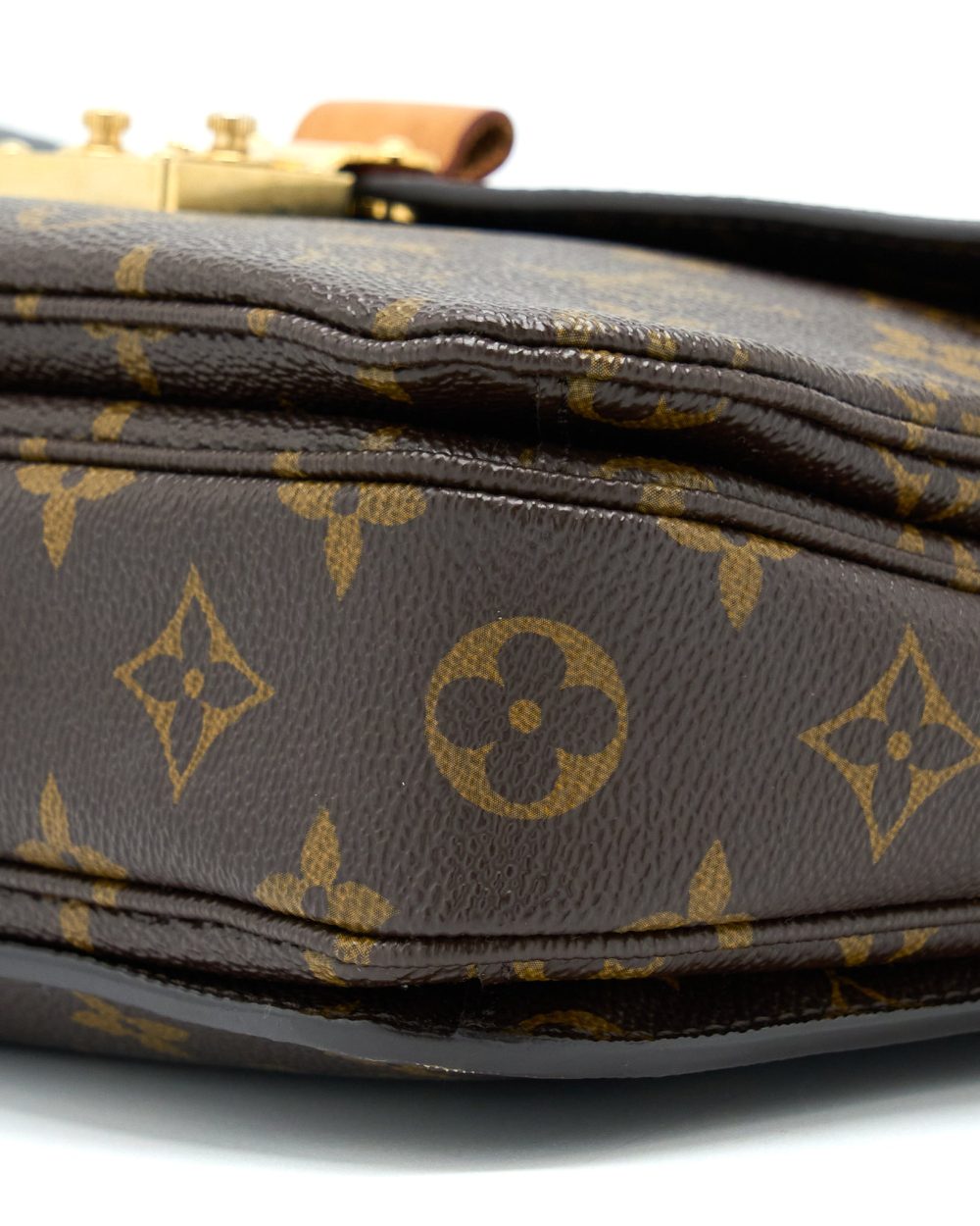 AAA Replica Louis Vuitton LV POCHETTE METIS MONOGRAM CANVAS GHW