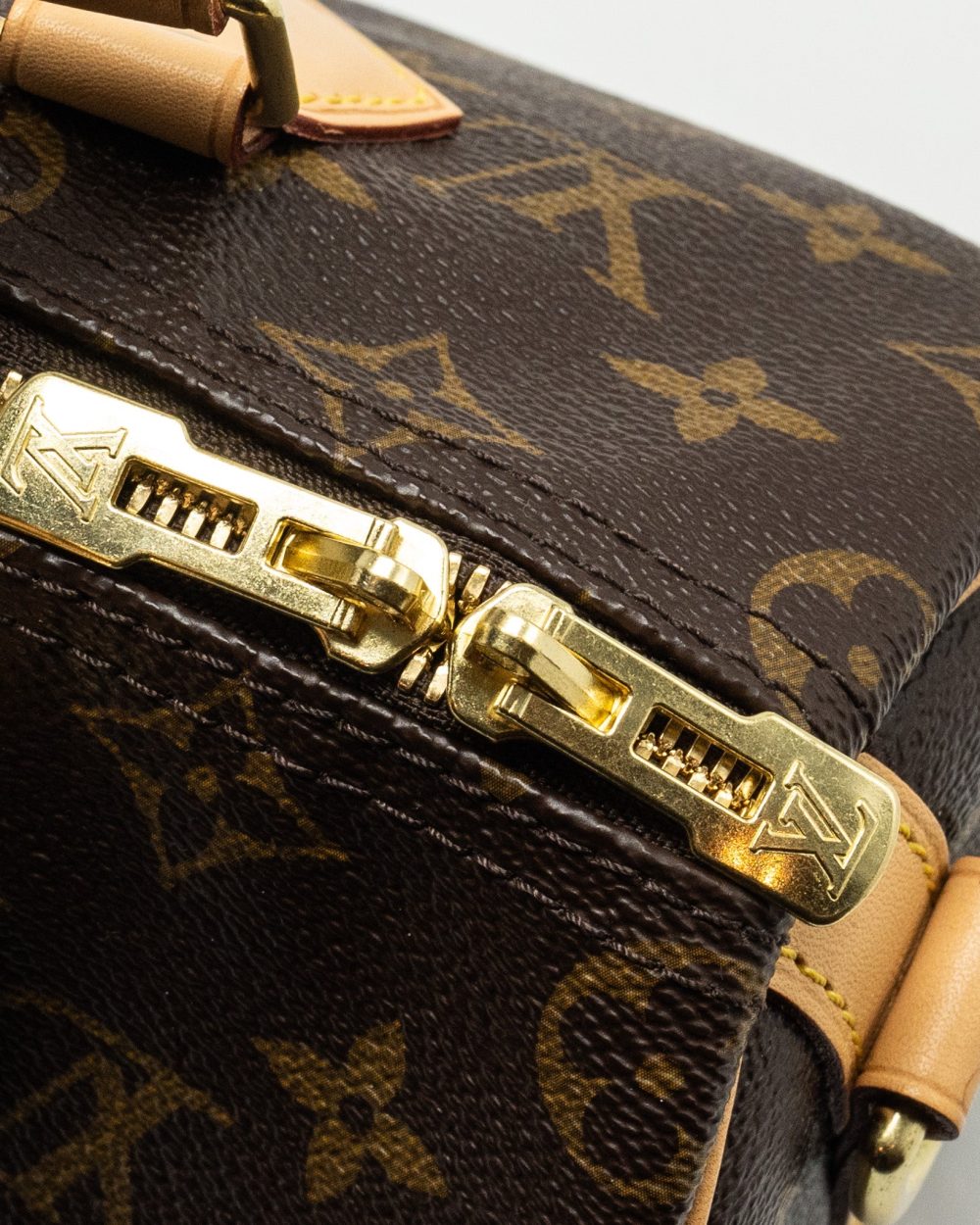AAA Replica Louis Vuitton LV SPEEDY BANDOULIERE 25 MONOGRAM CANVAS GHW