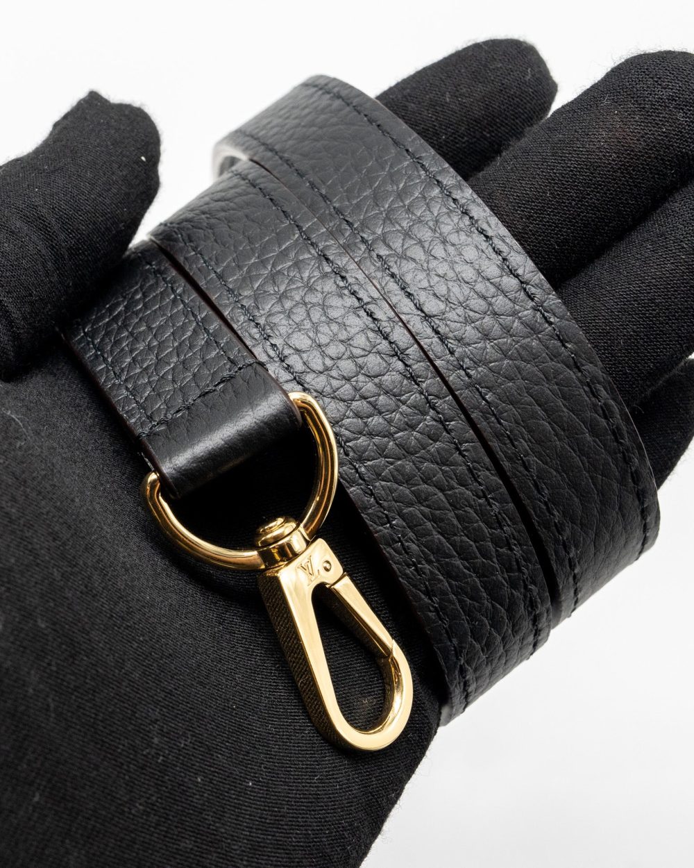 AAA Replica Louis Vuitton LV CAPUCINES BB CALFSKIN BLACK GHW