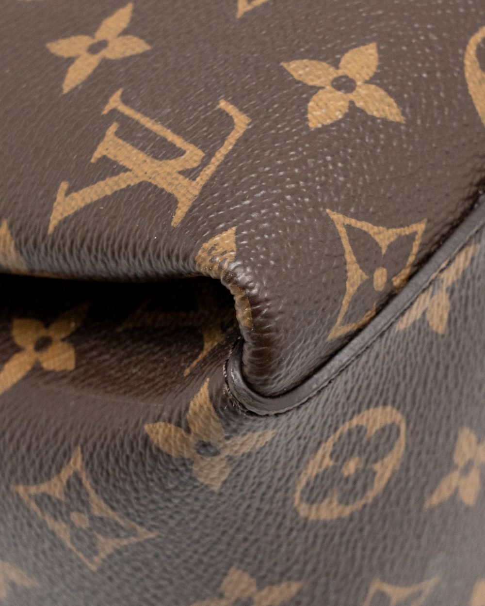 AAA Replica Louis Vuitton LV SOUFFLOT MM MONOGRAM CANVAS GHW