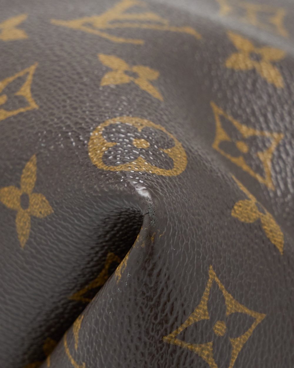 AAA Replica Louis Vuitton LV SULLY MM MONOGRAM CANVAS GHW