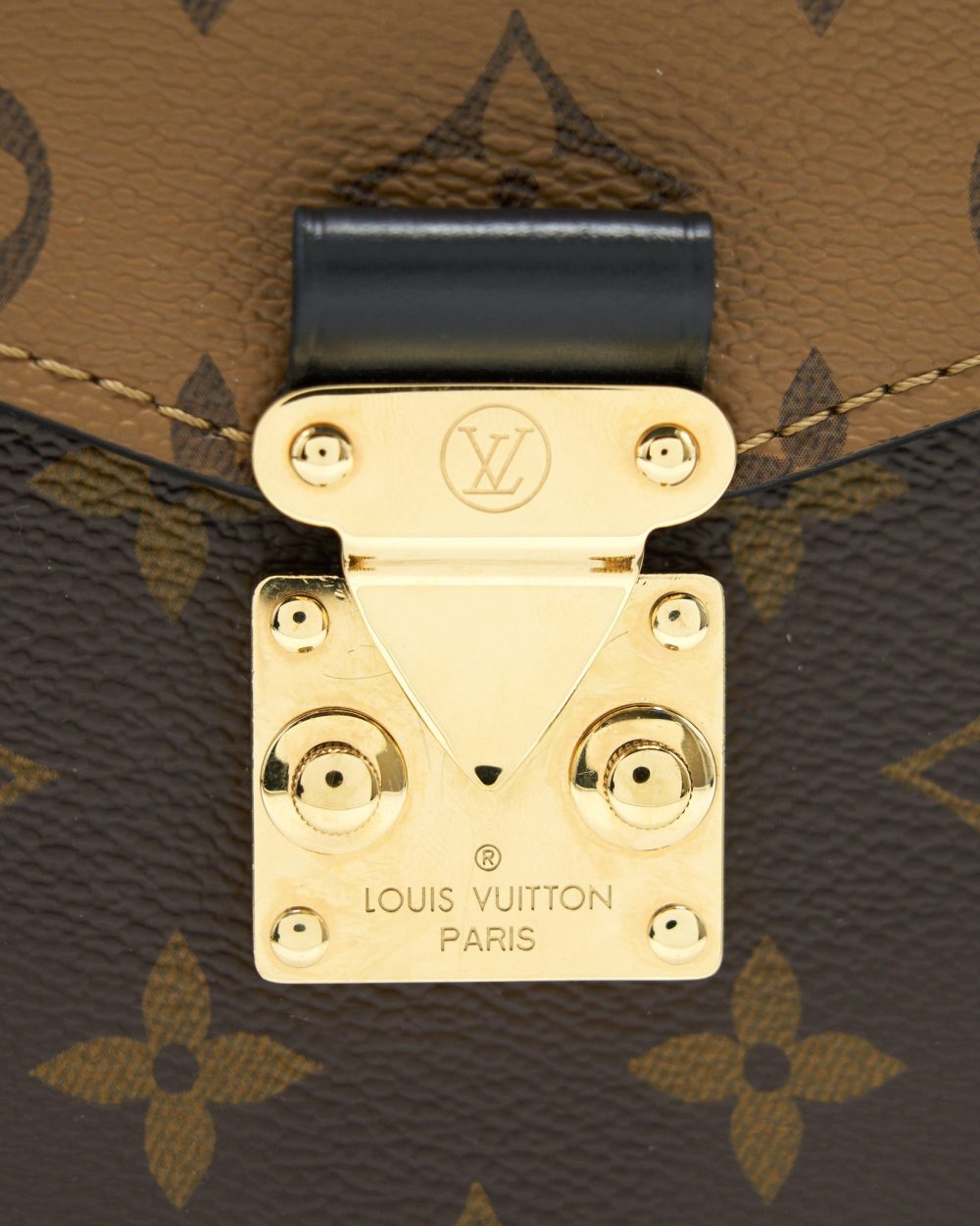 AAA Replica Louis Vuitton LV POCHETTE METIS MONOGRAM REVERSE CANVAS