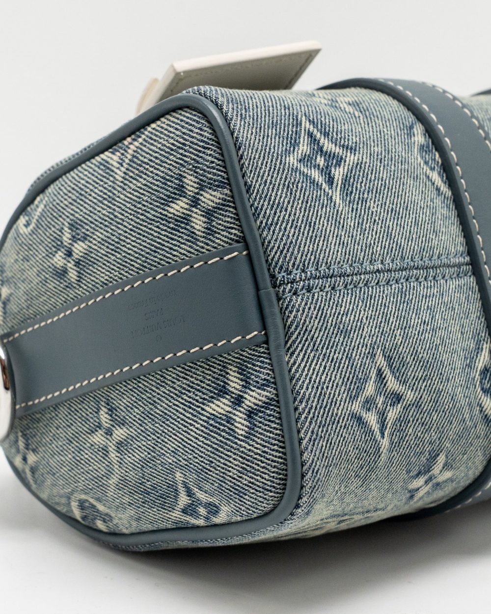 AAA Replica Louis Vuitton LV KEEPALL BANDOULIERE 25 WASHED DENIM CANVAS BLUE SHW