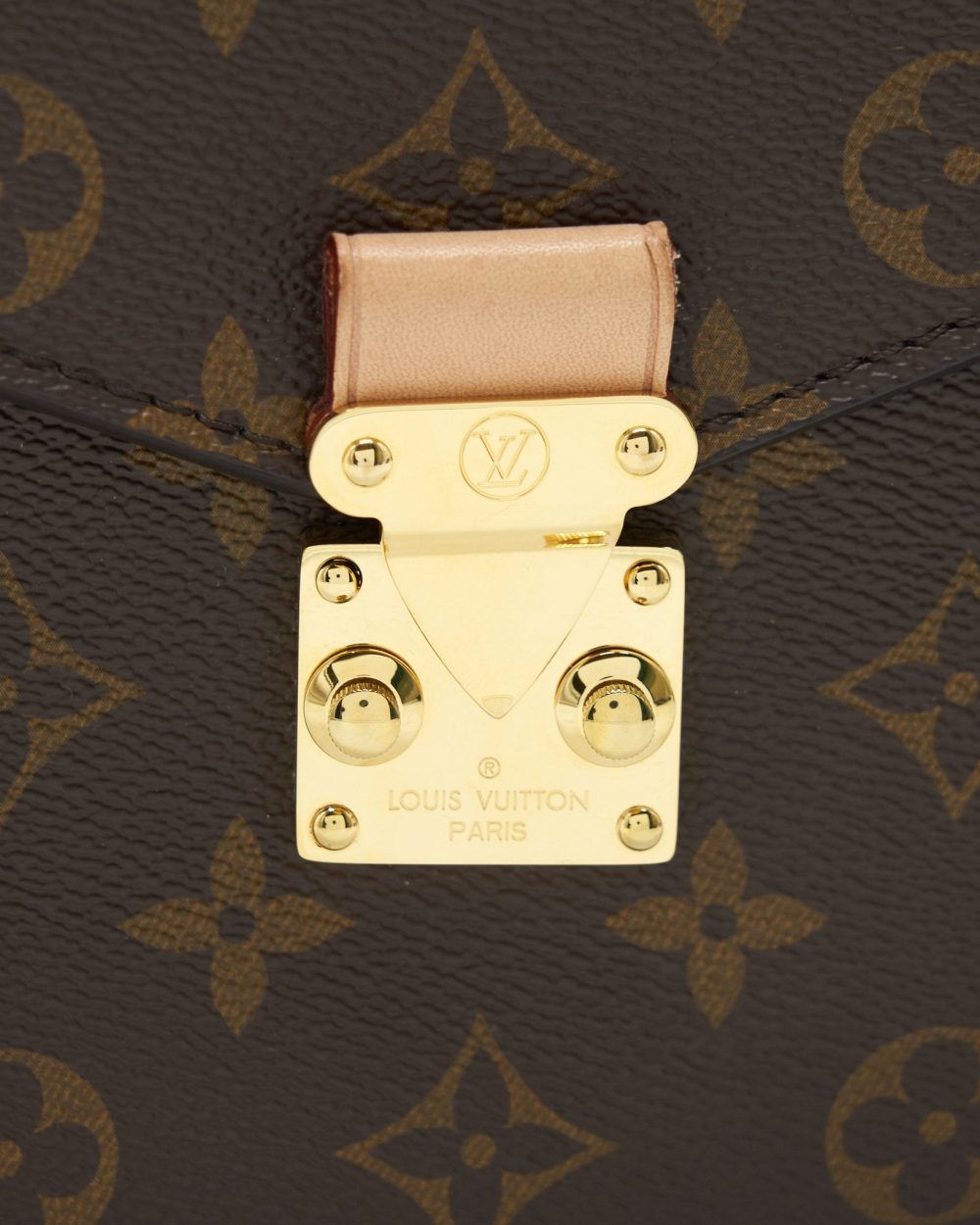 AAA Replica Louis Vuitton LV POCHETTE METIS MONOGRAM CANVAS