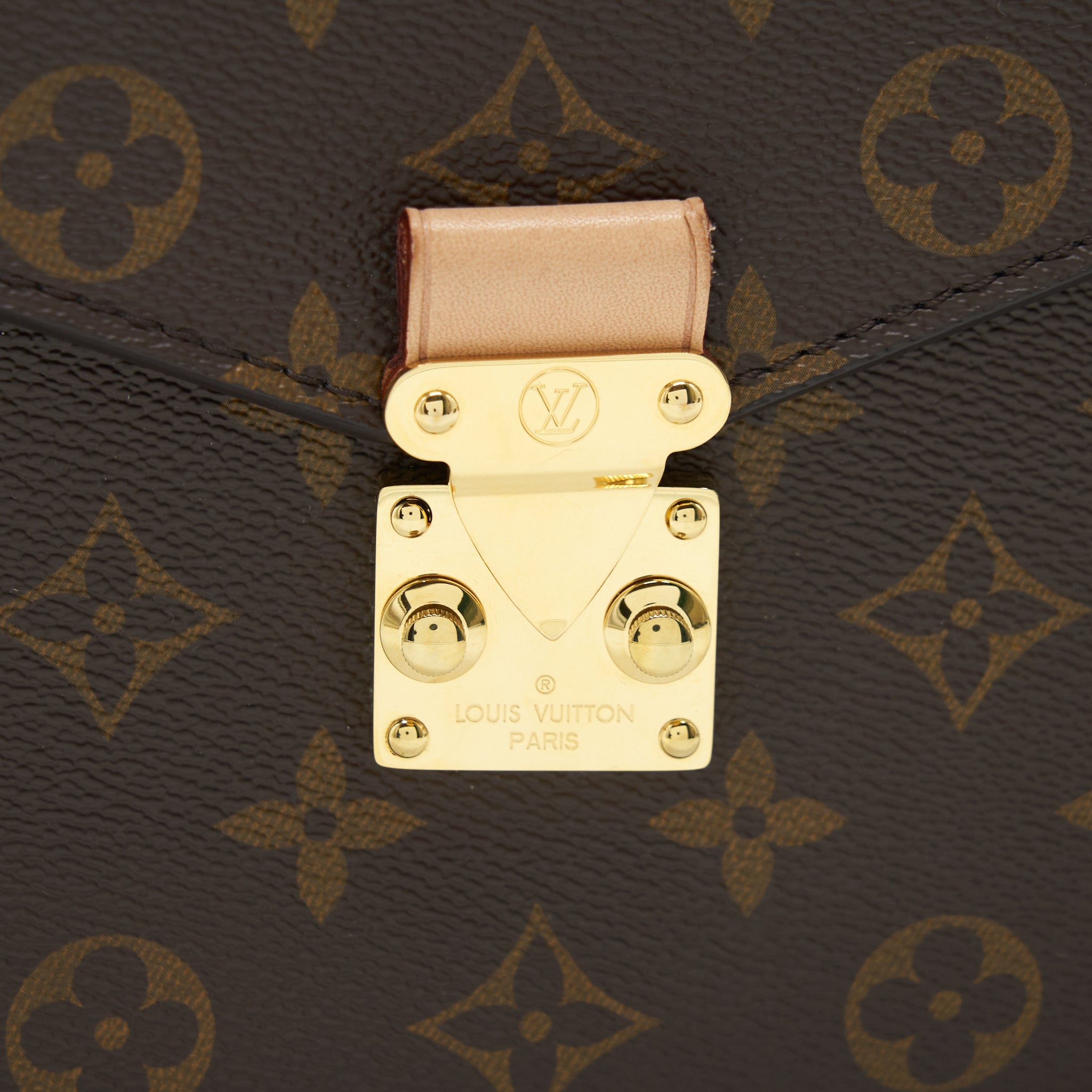 AAA Replica Louis Vuitton LV POCHETTE METIS MONOGRAM CANVAS