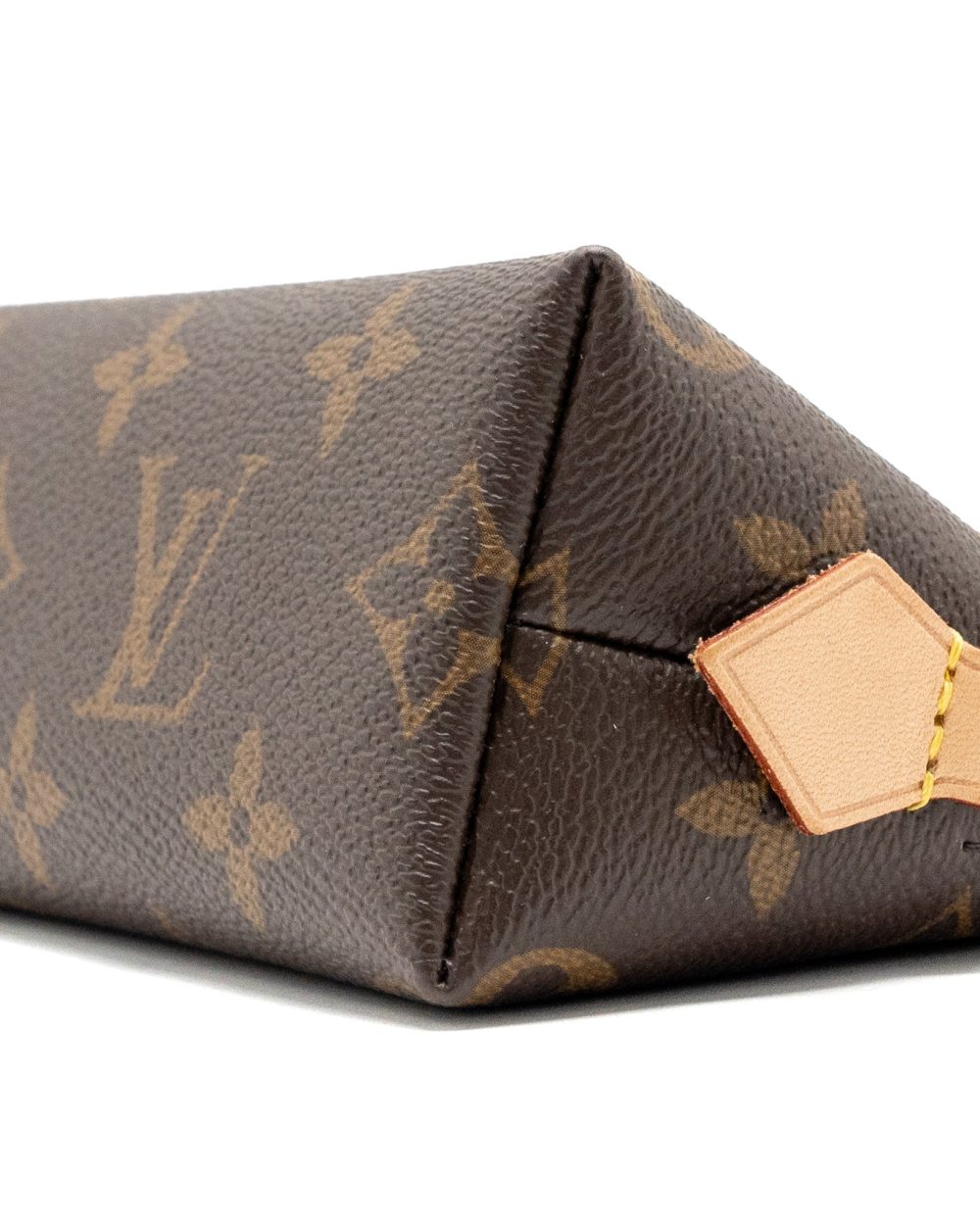 AAA Replica Louis Vuitton LV COSMETIC POUCH MONOGRAM CANVAS GHW