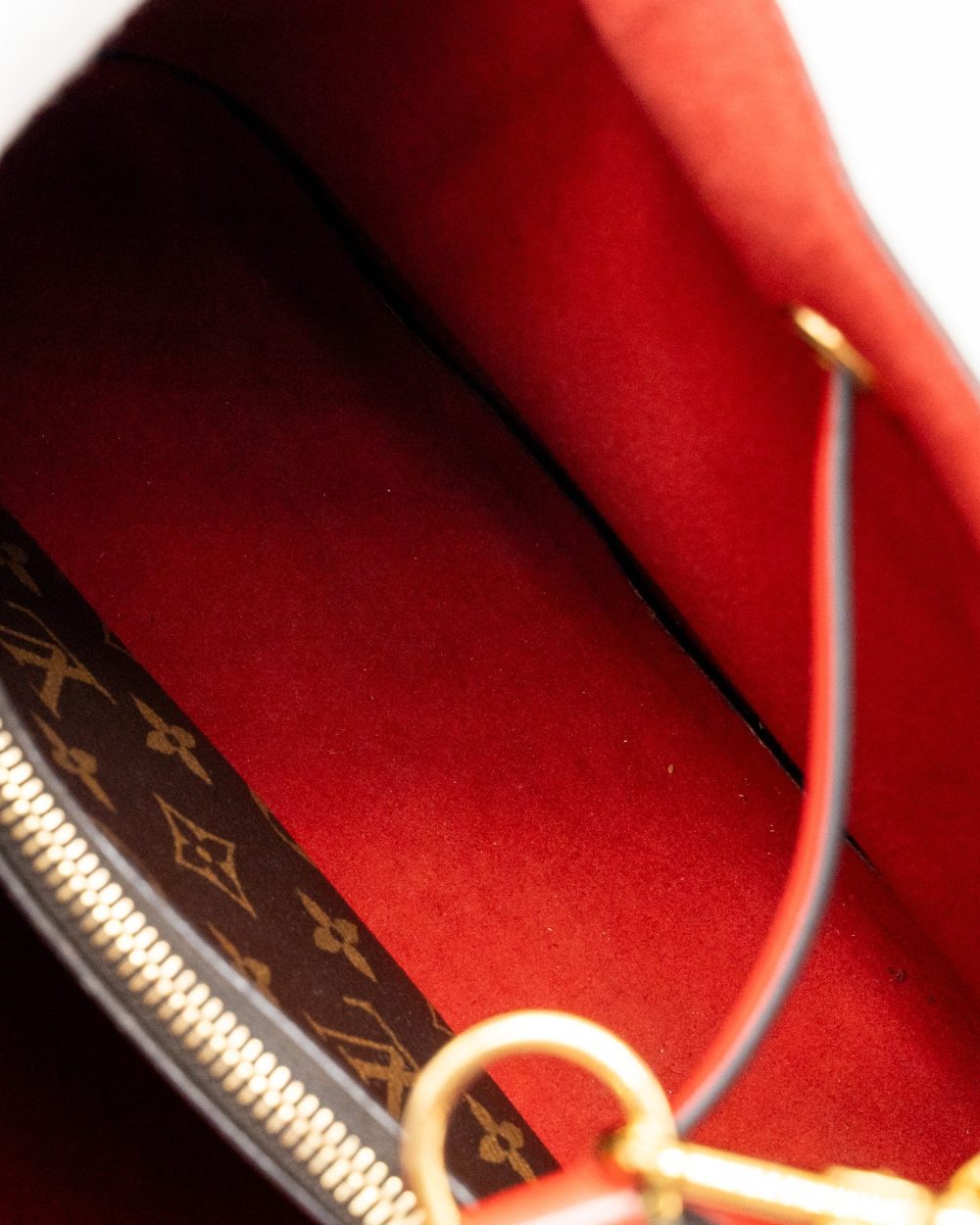 AAA Replica Louis Vuitton LV NEO NOE MONOGRAM CANVAS RED GHW