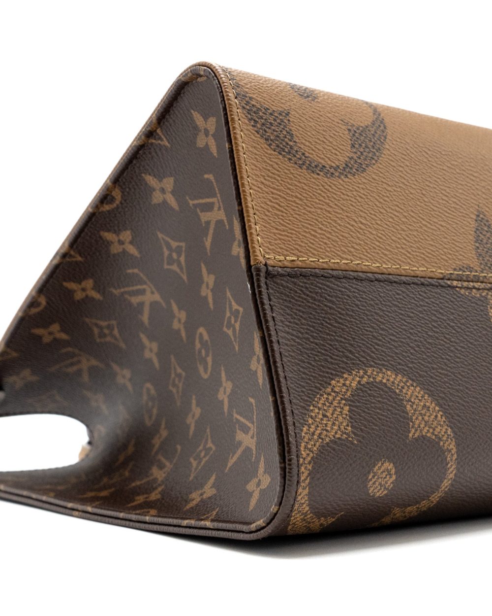 AAA Replica Louis Vuitton LV ONTHEGO MM MONOGRAM CANVAS GHW
