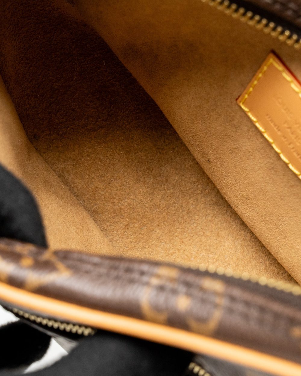 AAA Replica Louis Vuitton LV LOOP BAG MONOGRAM CANVAS GHW