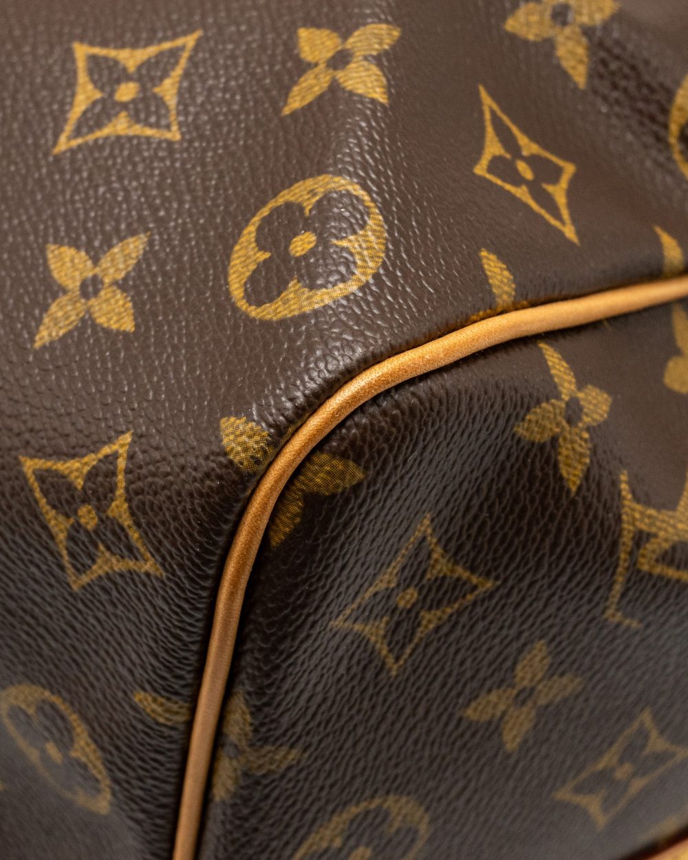 AAA Replica Louis Vuitton LV KEEPALL 50 BANDOULIRE MONOGRAM CANVAS GHW