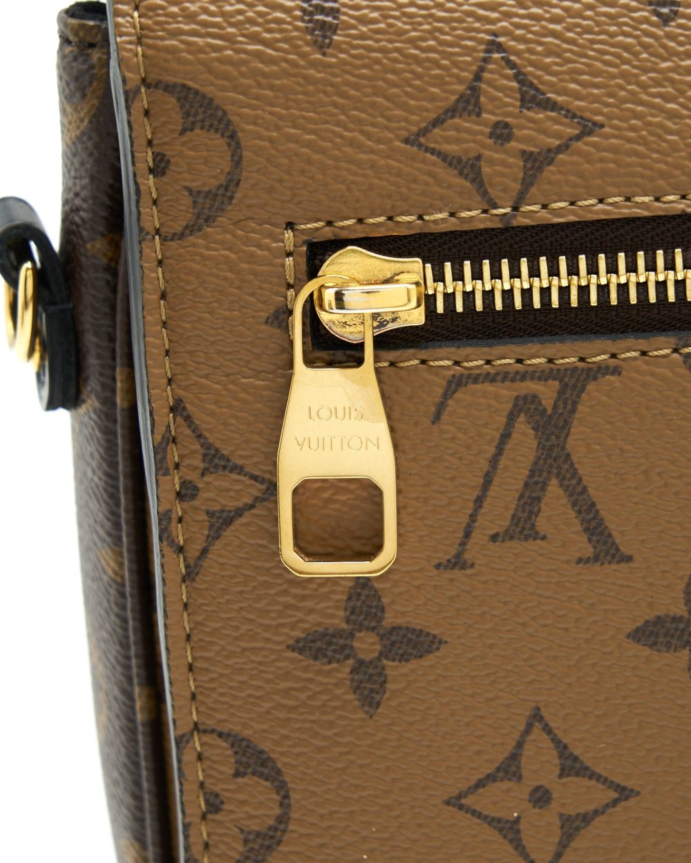 AAA Replica Louis Vuitton LV POCHETTE METIS MONOGRAM REVERSE CANVAS GHW