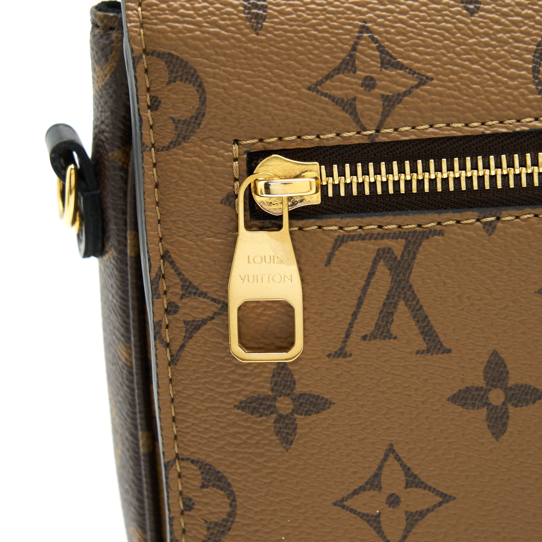 AAA Replica Louis Vuitton LV POCHETTE METIS MONOGRAM REVERSE CANVAS GHW