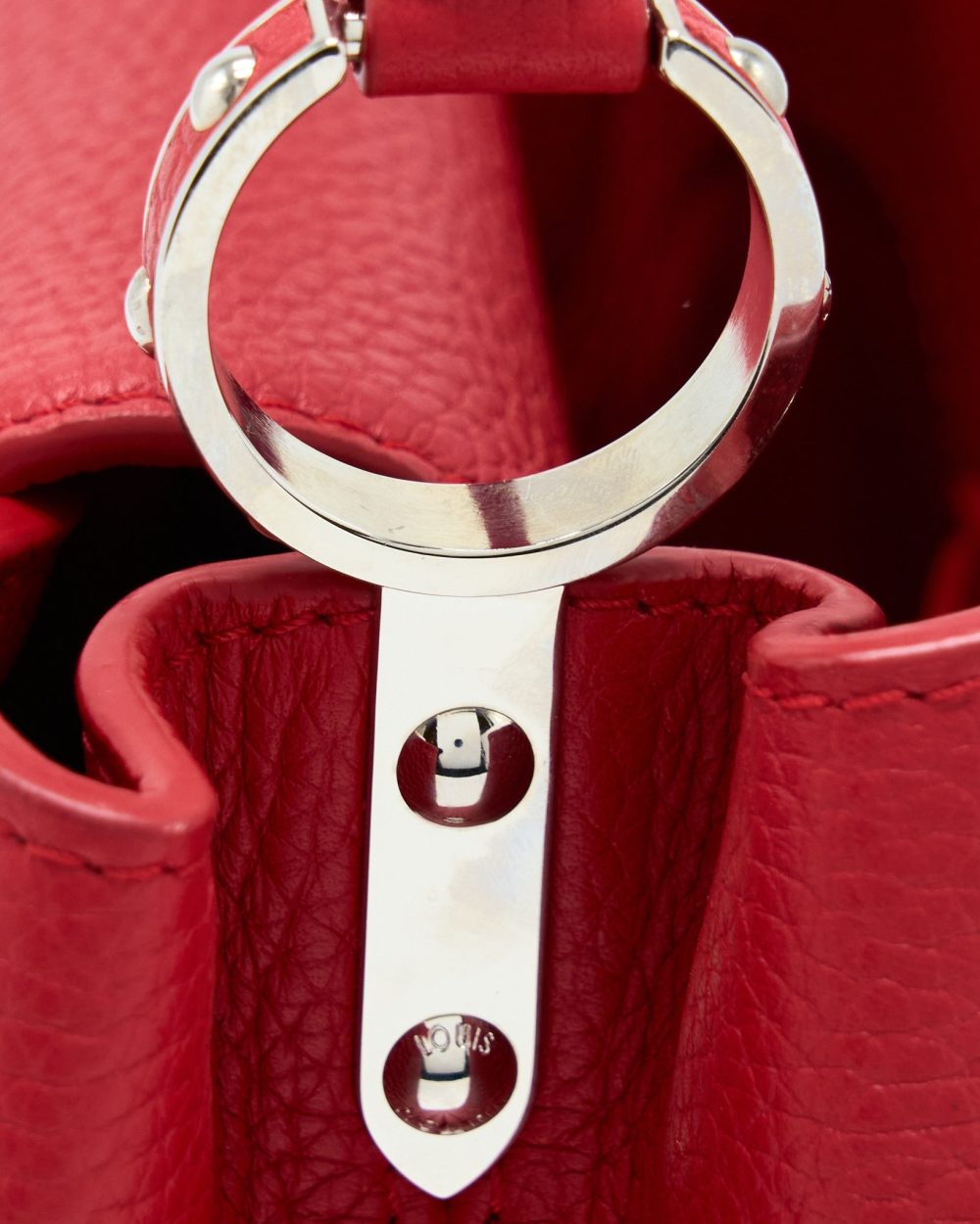 AAA Replica Louis Vuitton LV CAPUCINES BB TAURILLON RED GHW
