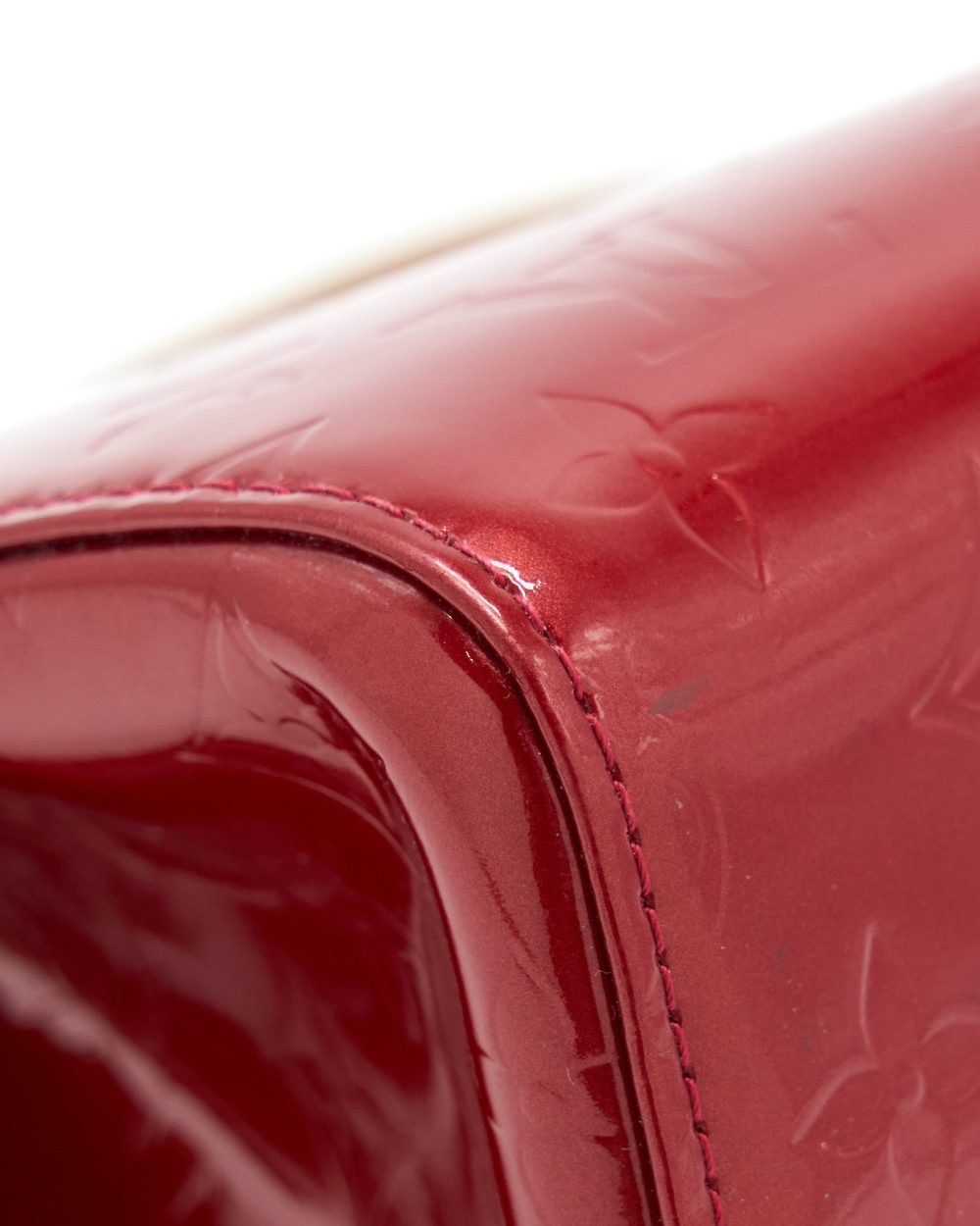 AAA Replica Louis Vuitton LV ROXBURY DRIVE MONOGRAM VERNIS RED GHW