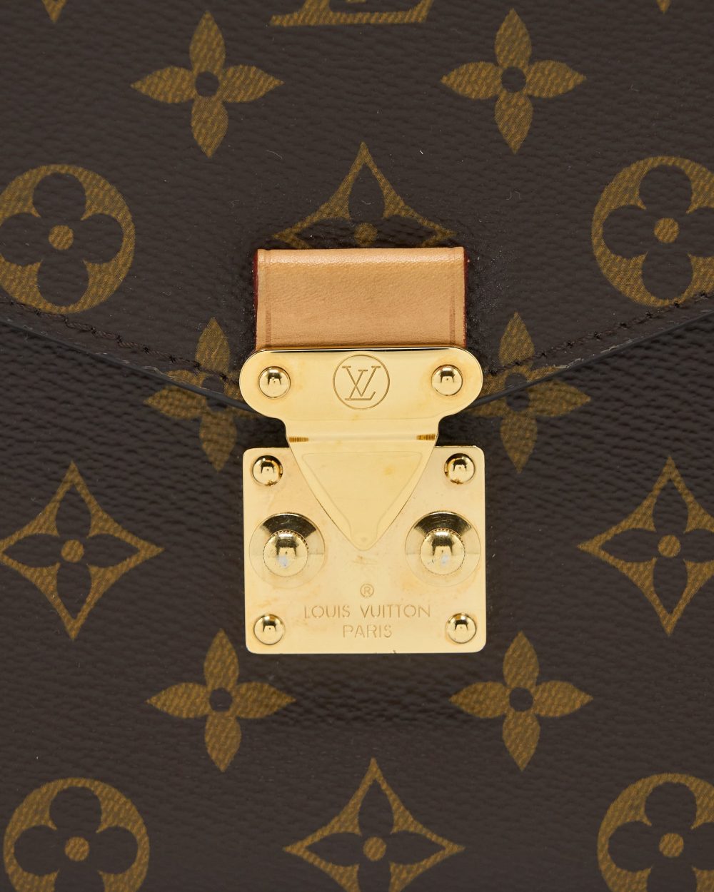AAA Replica Louis Vuitton LV POCHETTE MÉTIS MONOGRAM CANVAS GHW