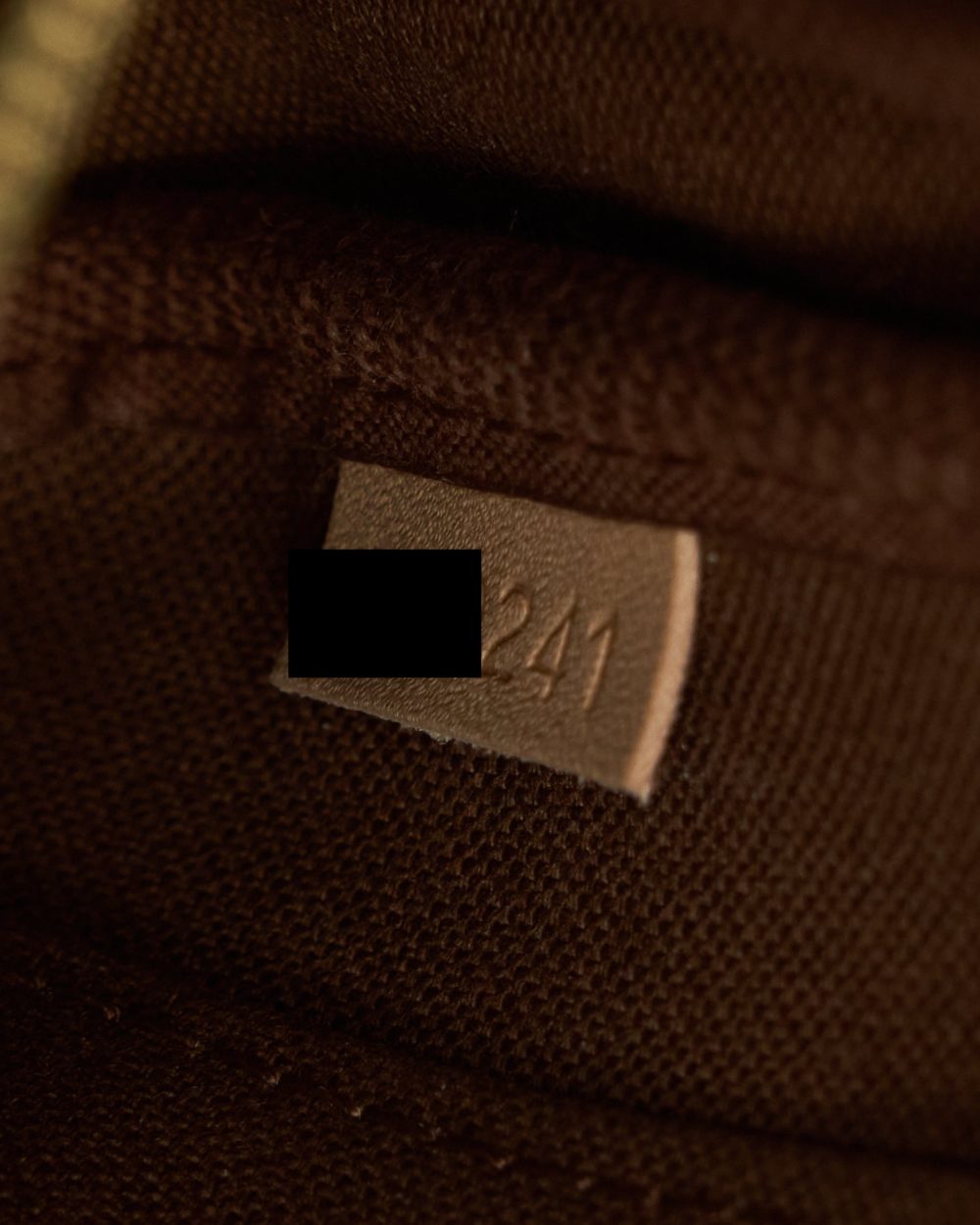 AAA Replica Louis Vuitton LV MULTI POCHETTE WITH KHAKI STRAP