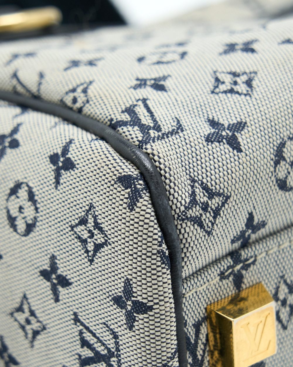 AAA Replica Louis Vuitton LV JOSEPHINE PM MONOGRAM MINI LIN CANVAS GHW