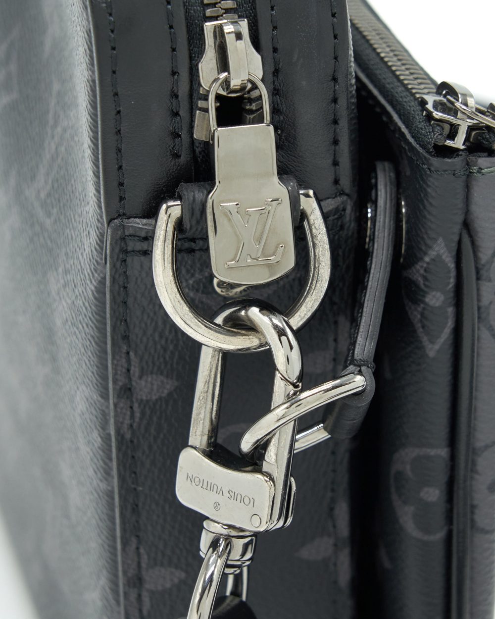 AAA Replica Louis Vuitton LV TRIO MESSENGER MONOGRAM ECLIPSE CANVAS SHW