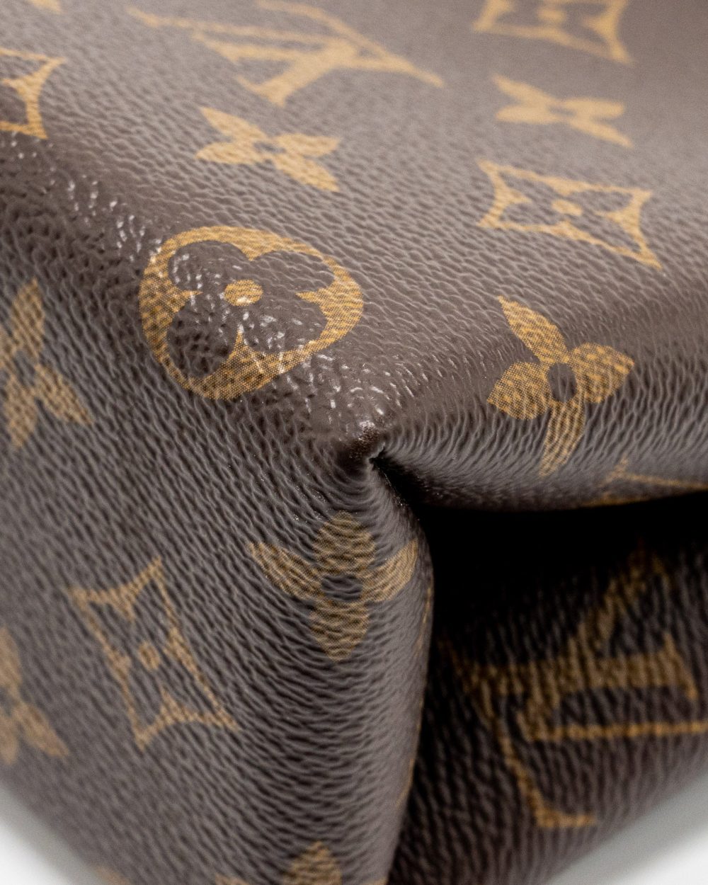 AAA Replica Louis Vuitton LV LOCKY BB MONOGRAM CANVAS/LEATHER BLACK GHW