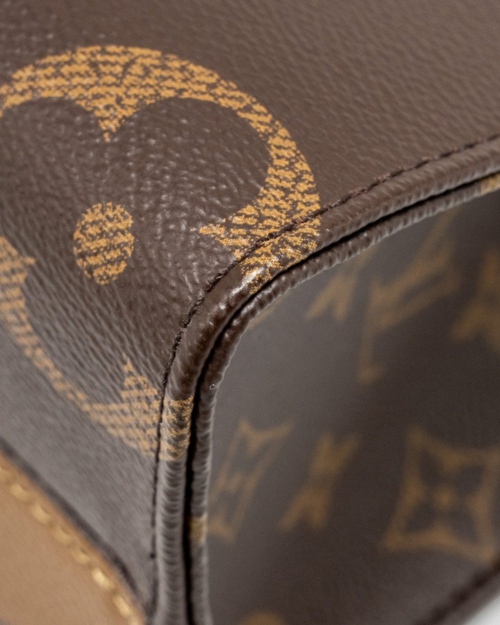 AAA Replica Louis Vuitton LV ONTHEGO PM MONOGRAM REVERSE CANVAS GHW 