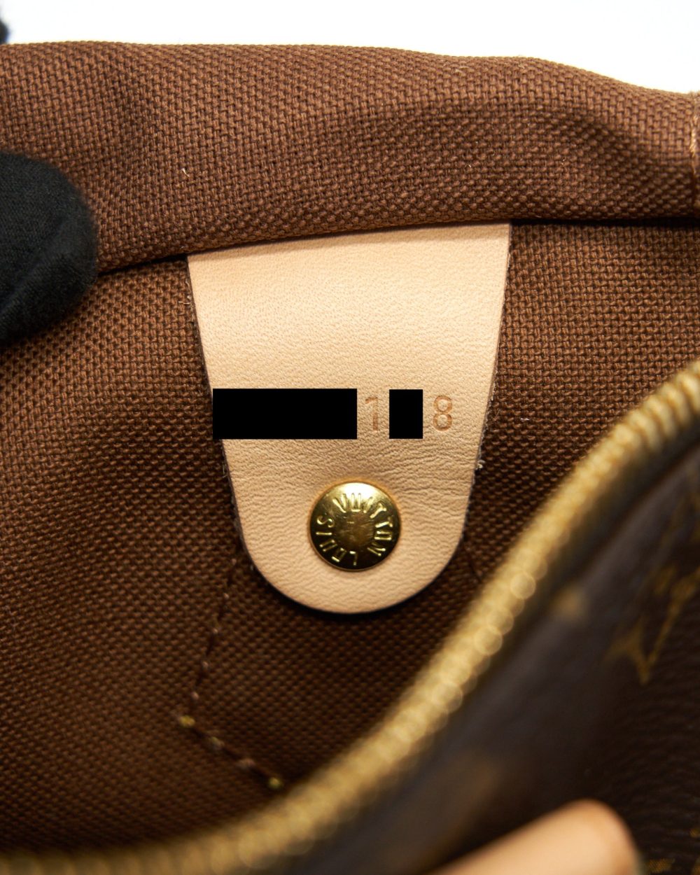 AAA Replica Louis Vuitton LV SPEEDY 25 MONOGRAM CANVAS WITH INITIAL