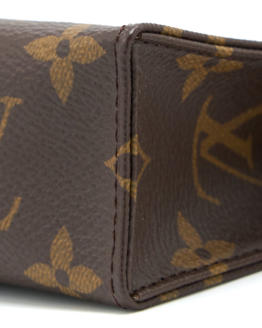 AAA Replica Louis Vuitton LV TOILETRY POCHETTE 15 MONOGRAM CANVAS GHW