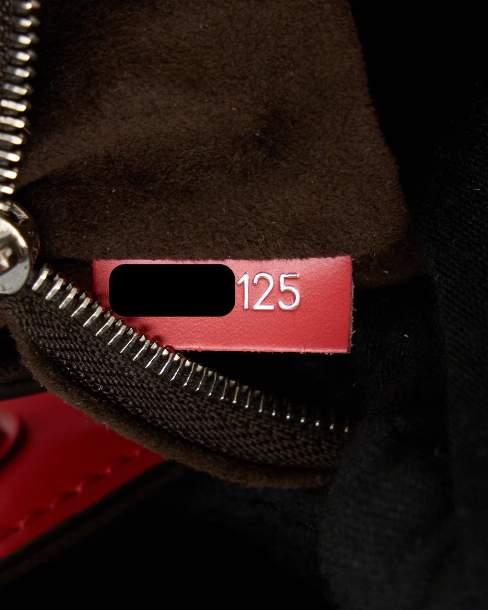 AAA Replica Louis Vuitton LV CLUNY MM EPI RED SHW