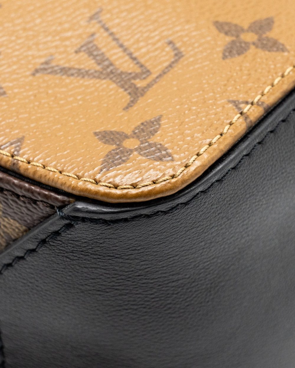 AAA Replica Louis Vuitton LV SQUARE BAG MONOGRAM REVERSE CANVAS GHW