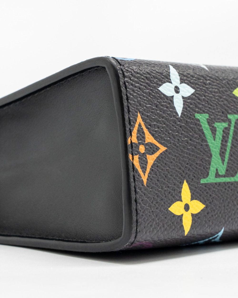 AAA Replica Louis Vuitton LV X TAKASHI MURAKAMI TOILETRY POUCH MONOGRAM CANVAS/LEATHER BLACK/MULTICOLOUR SHW