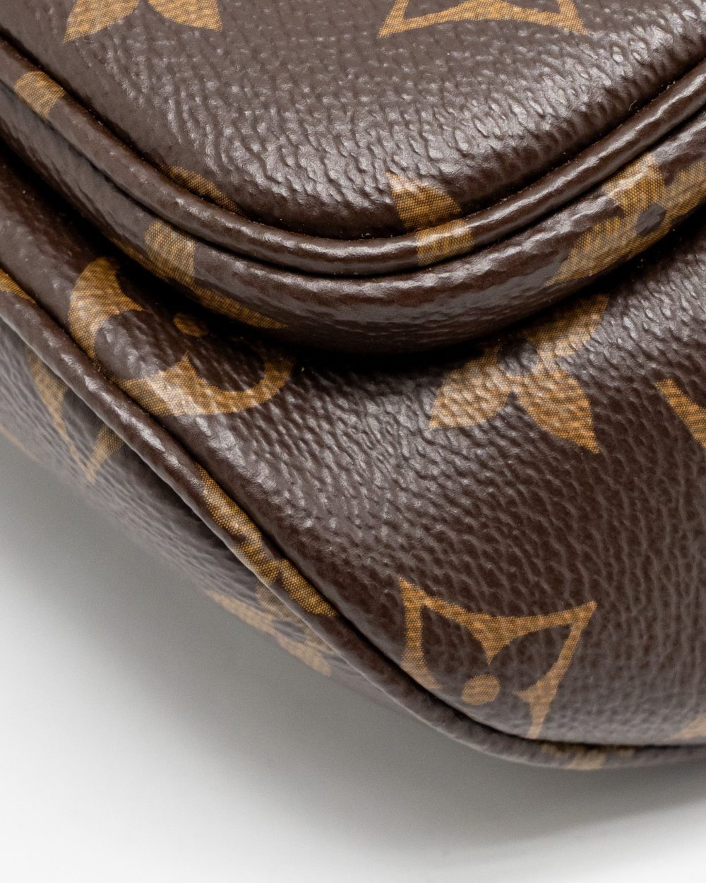 AAA Replica Louis Vuitton LV MINI BUMBAG MONOGRAM CANVAS GHW