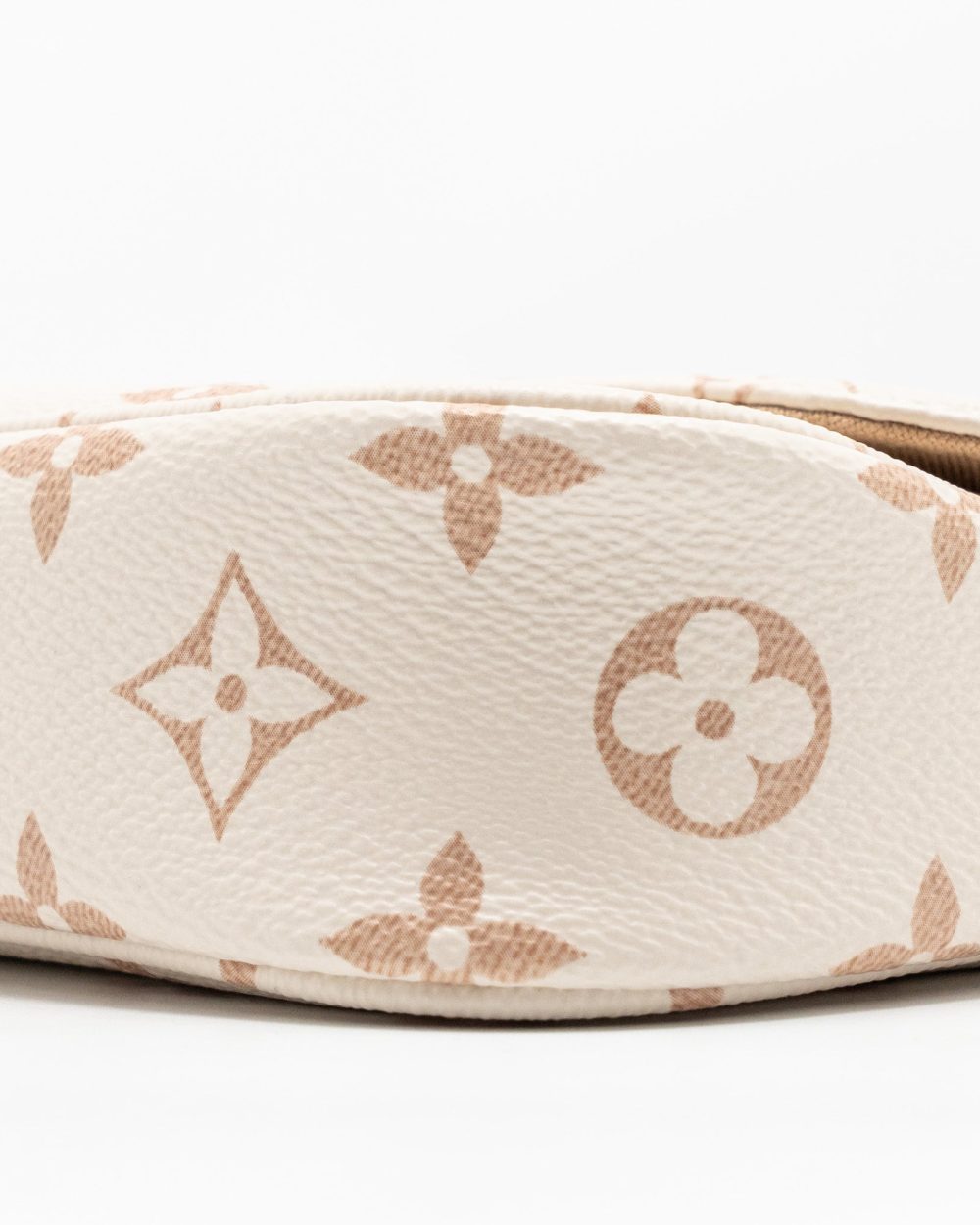 AAA Replica Louis Vuitton LV IVY WALLET ON CHAIN MONOGRAM CANVAS BEIGE/ CREAM GHW