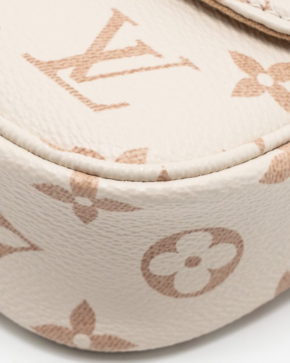 AAA Replica Louis Vuitton LV IVY WALLET ON CHAIN MONOGRAM CANVAS BEIGE/ CREAM GHW