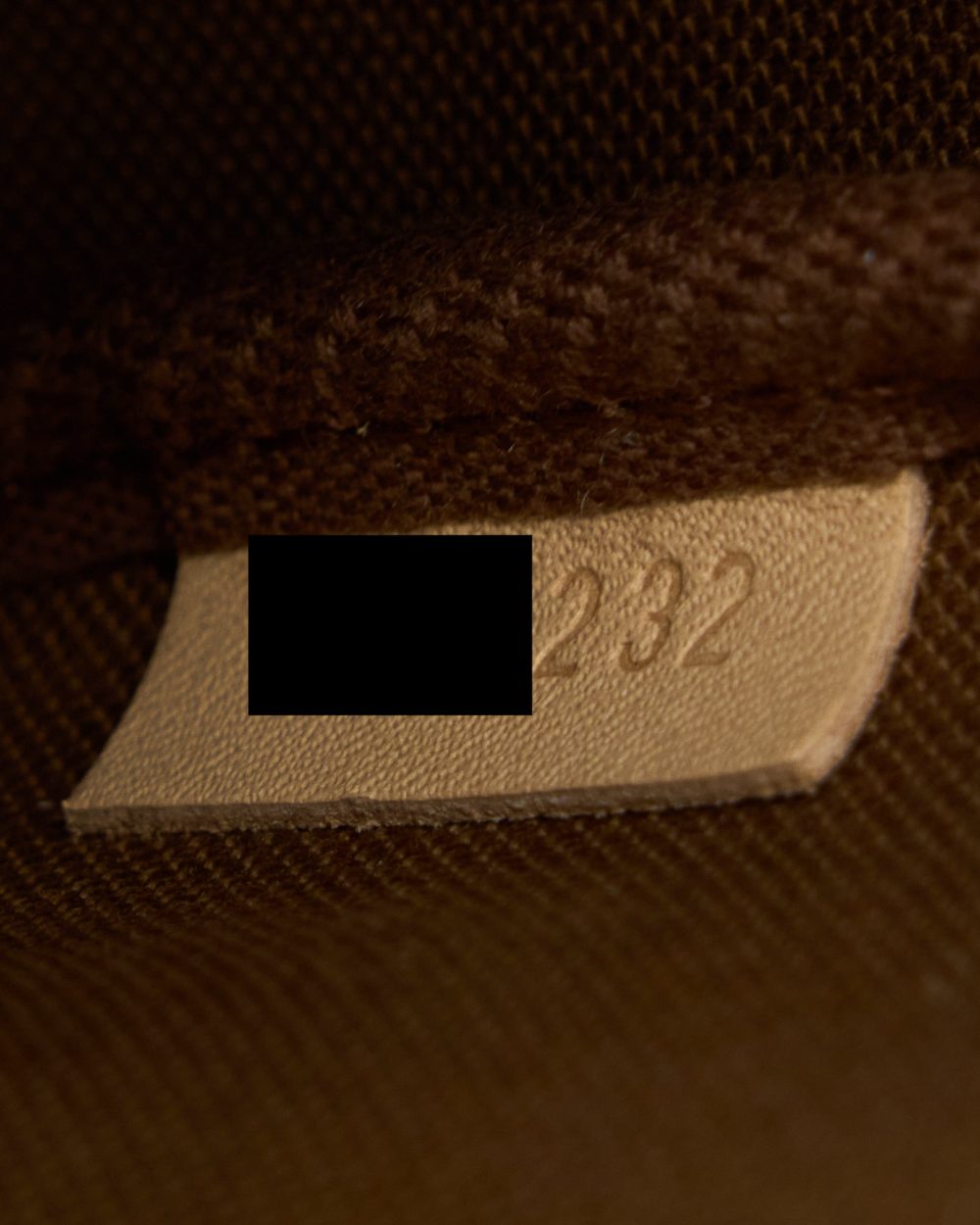 AAA Replica Louis Vuitton LV MINI POCHETTE MONOGRAM CANVAS GHW