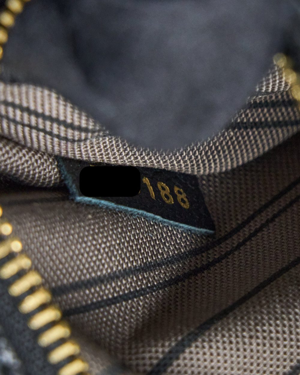 AAA Replica Louis Vuitton LV POCHETTE MÉTIS MONOGRAM EMPREINTE BLACK GHW