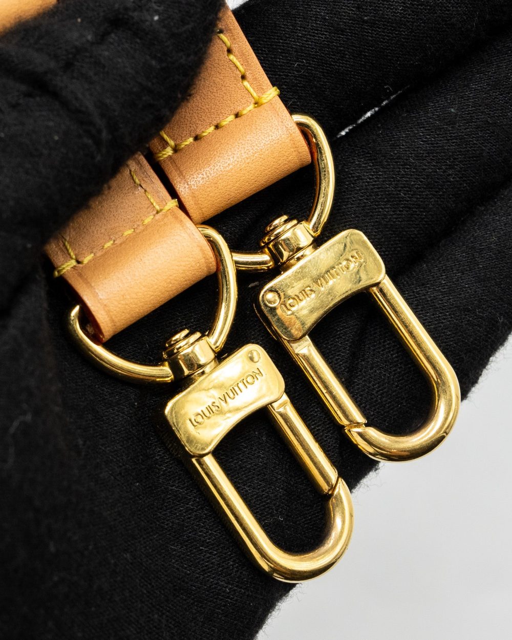AAA Replica Louis Vuitton LV LOOP BAG MONOGRAM CANVAS GHW 