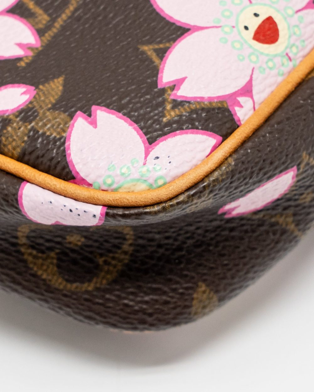 AAA Replica Louis Vuitton LV VINTAGE TAKASHI MURAKAMI CHERRY BLOSSOM POCHETTE ACCESSORIES MONOGRAM MULTICOLOUR GHW