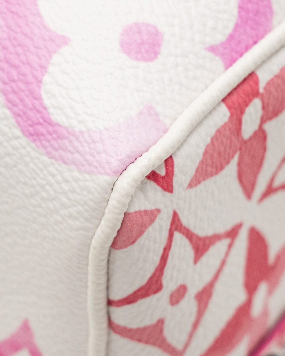 AAA Replica Louis Vuitton LV BY THE POOL SPEEDY BANDOULIERE 25 GIANT MONOGRAM CANVAS PINK/WHITE GHW