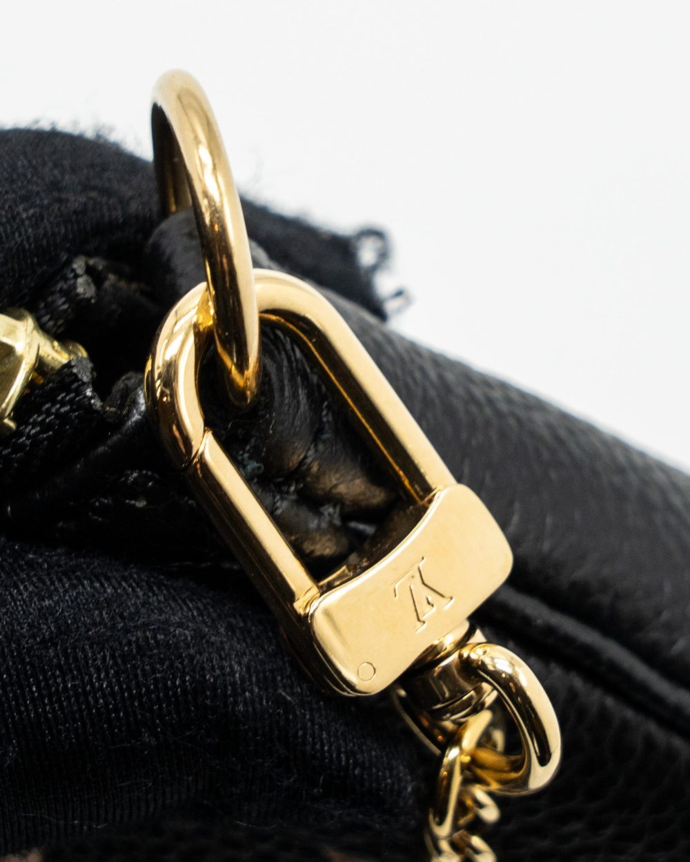 AAA Replica Louis Vuitton LV MINI POCHETTE ACCESSORIES BICOLOUR MONOGRAM EMPREINTE LEATHER GHW (NEW VERSION)