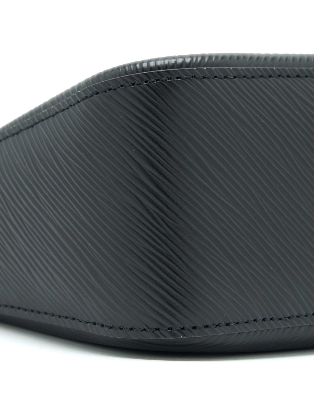 AAA Replica Louis Vuitton LV MARELLE EPI BLACK SHW