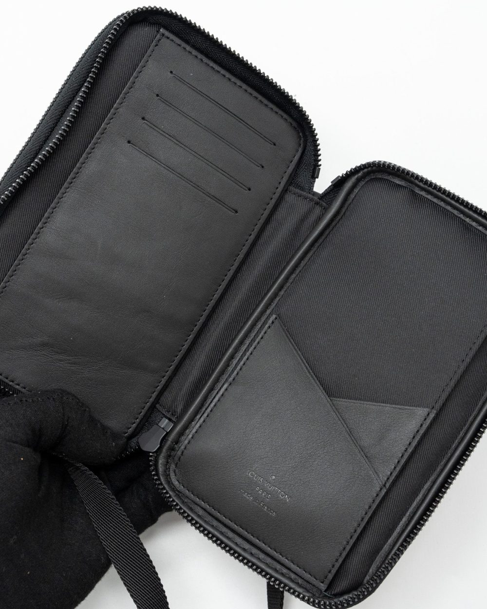 AAA Replica Louis Vuitton LV NIGO DOUBLE PHONE POUCH LIMITED EDITION BLACK HARDWARE