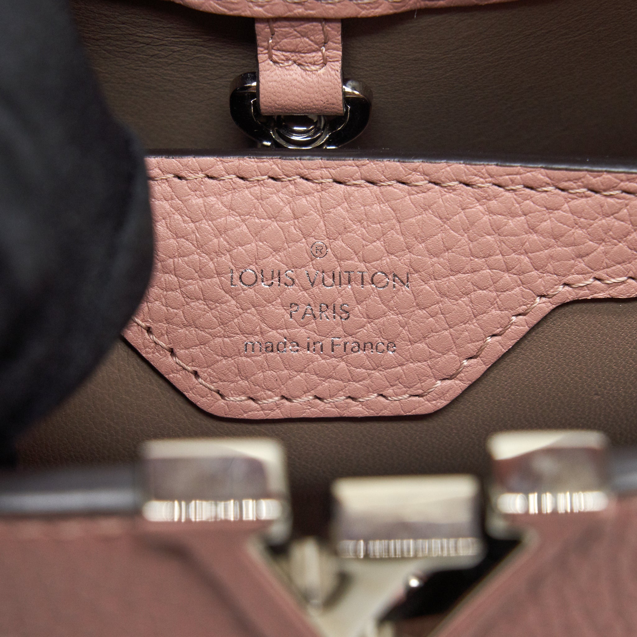 AAA Replica Louis Vuitton LV CAPUCINES BB LIGHT PINK SHW